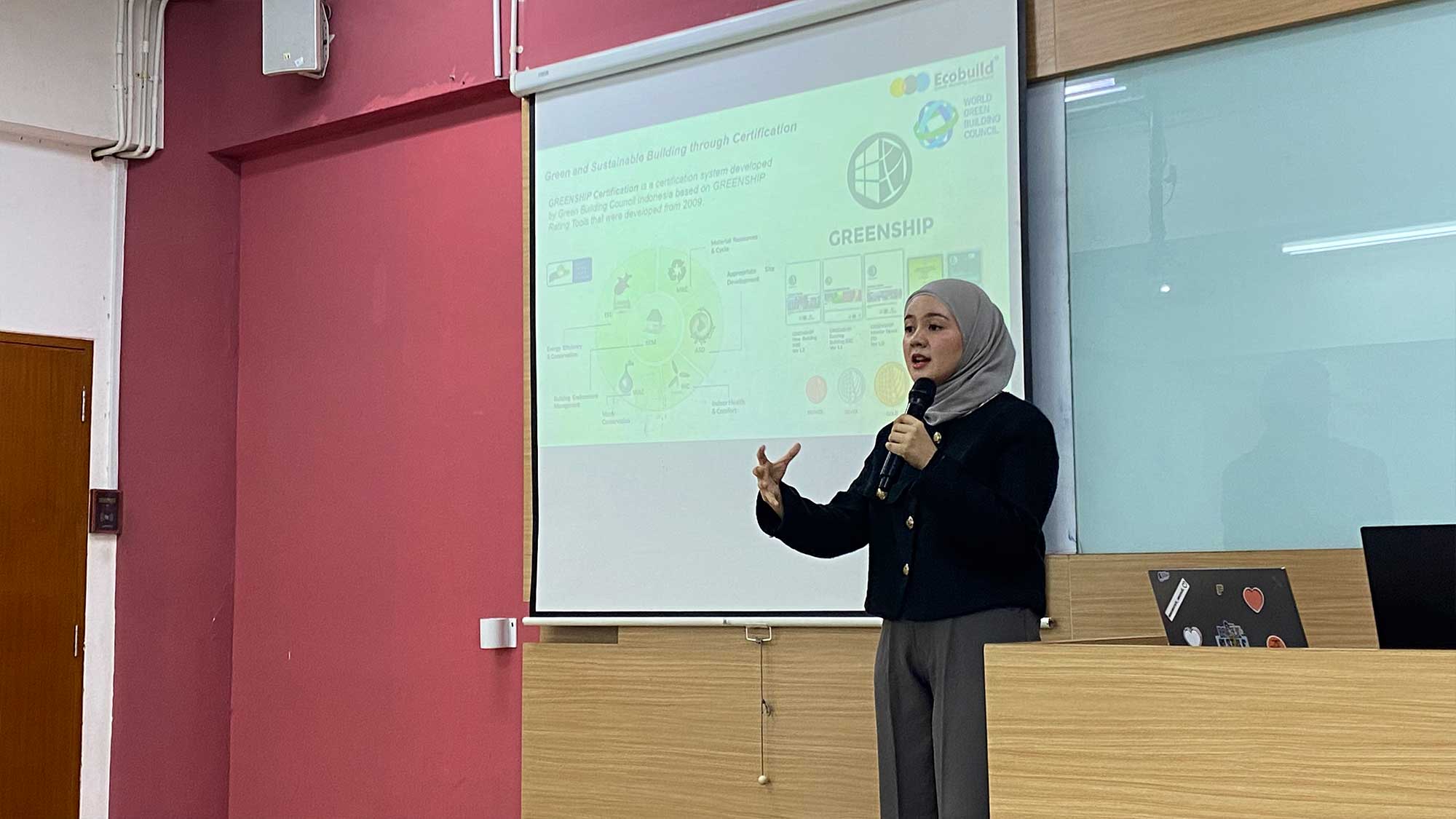 Winny Widiani Addresses Sustainable Construction Amid Climate Change Challenges